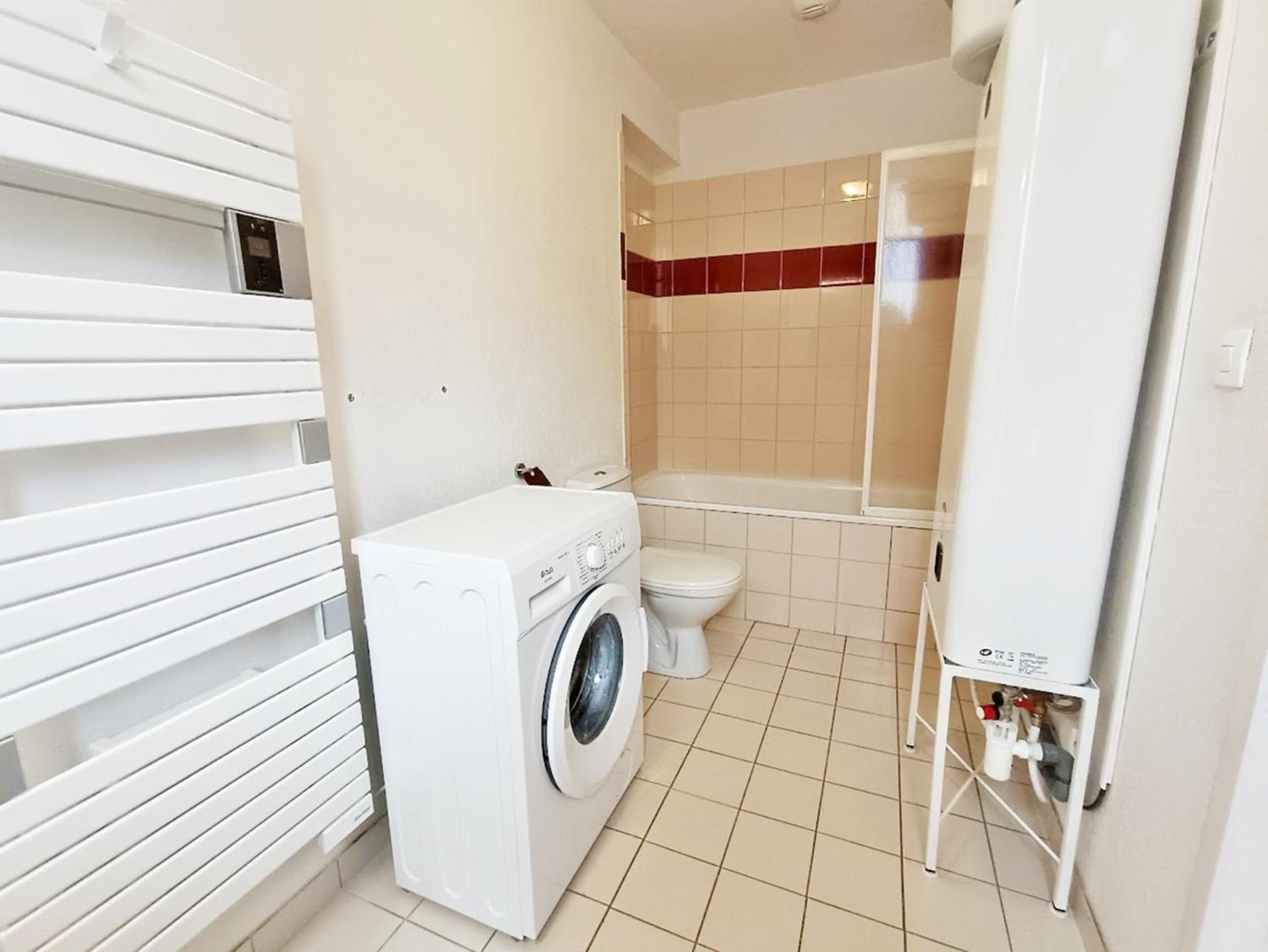 Il Etait Une Fois Luchon, T2, Centre Luchon, Wifi, Casier A Skis, Ascenseur, 4 Personnes Apartment Bagneres-de-Luchon Bagian luar foto
